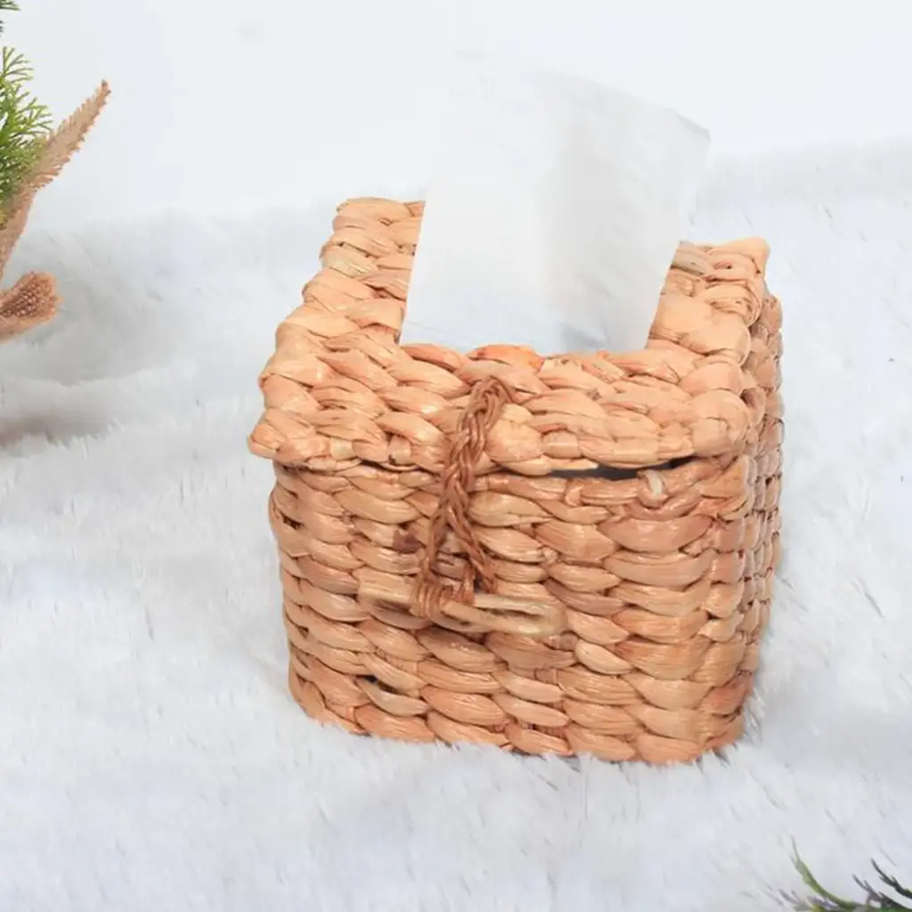 Unique Water Hyacinth Tissue Box - Natural