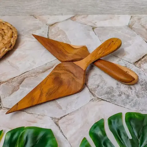 Teak Wood Triangle Cake Slicer - Triangle Slicer, Standard